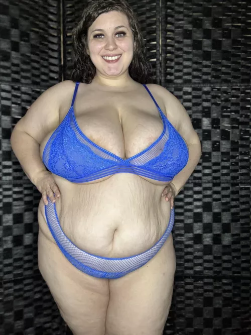 Sexy & Chubby! Let’s play❤️ [cam] [sext] [pic] & more! Pricing below🥰 by GoddessStarrL