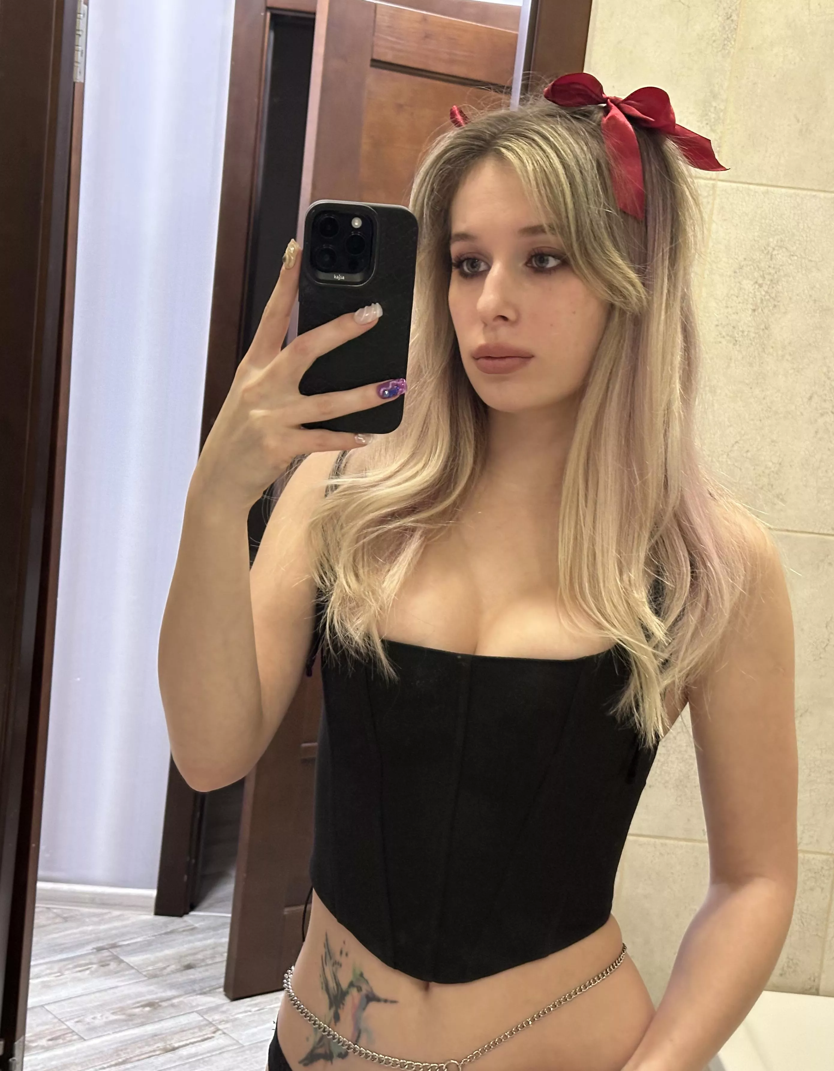 Snow white in search of her dwarves posted by FeudalBillfish