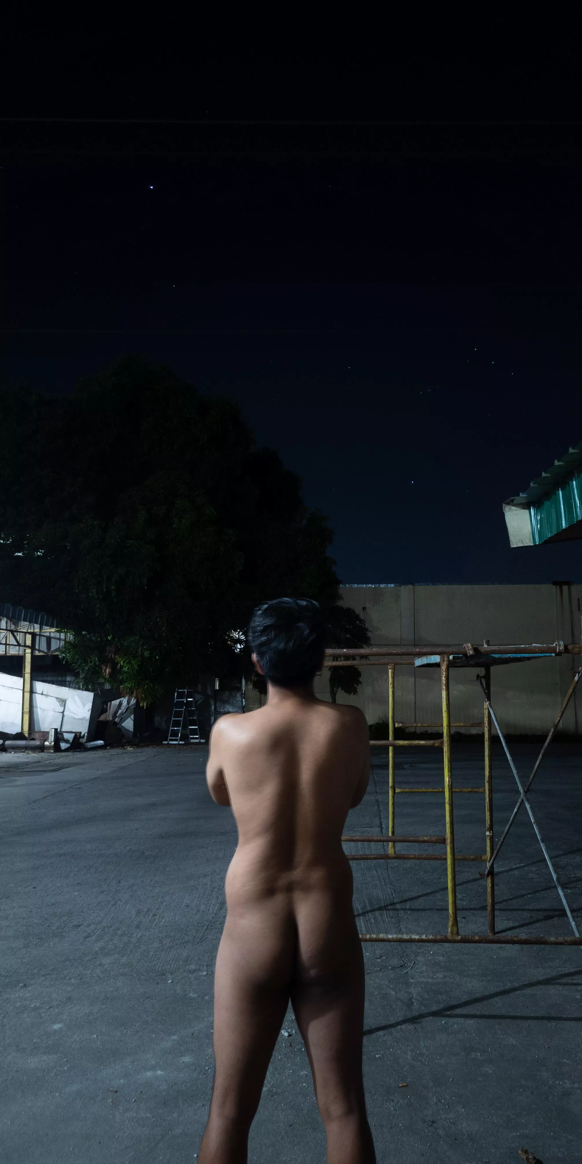 Stargazing in the site. Haven't done this in a while! posted by robert45aveg