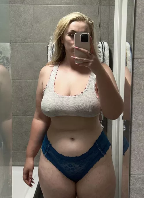 Thick and juicy  by rubythestallion