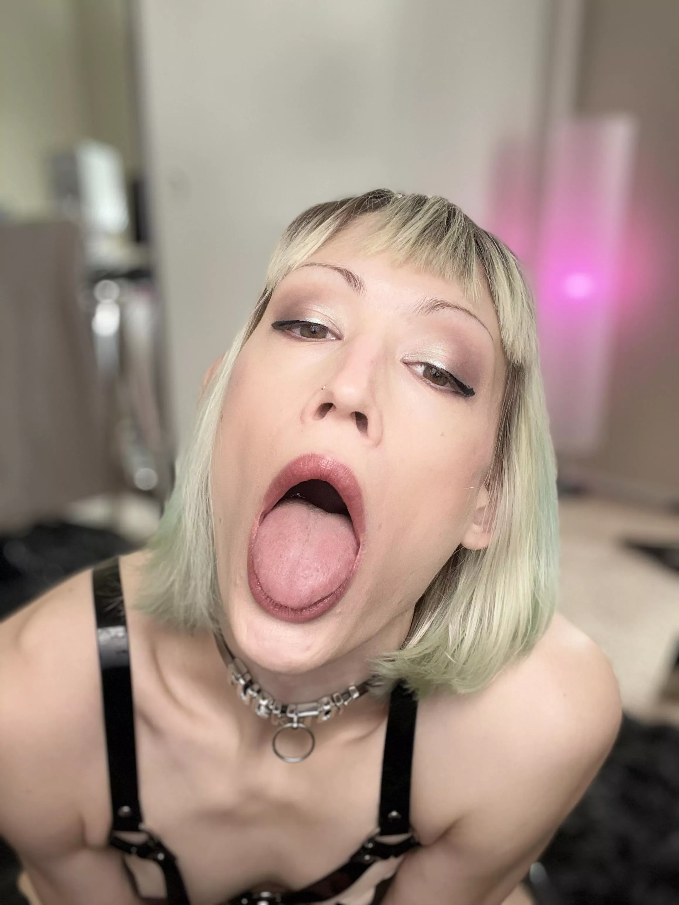 this mouth was meant to be used 💋 posted by fairieglosss