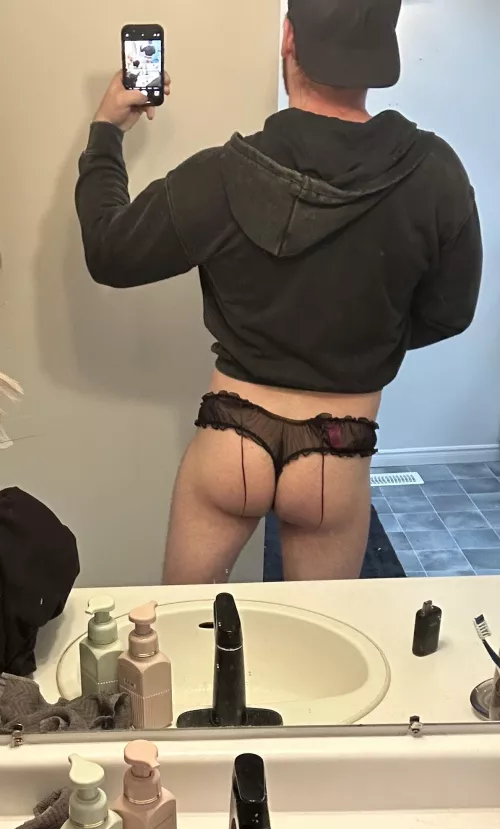 Thoughts on my cheeky butt? by Wimbleton93