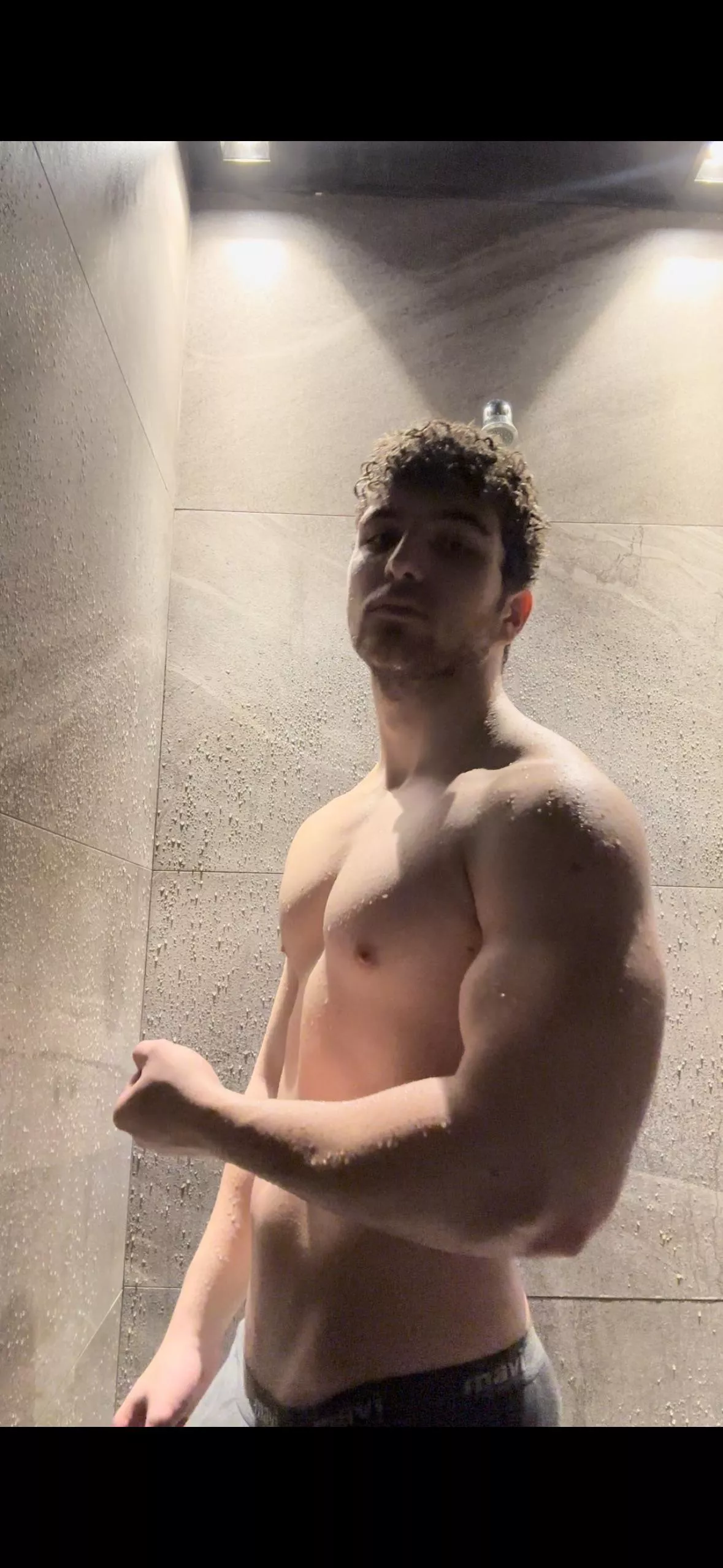 twinks dm  posted by kreatestttpu