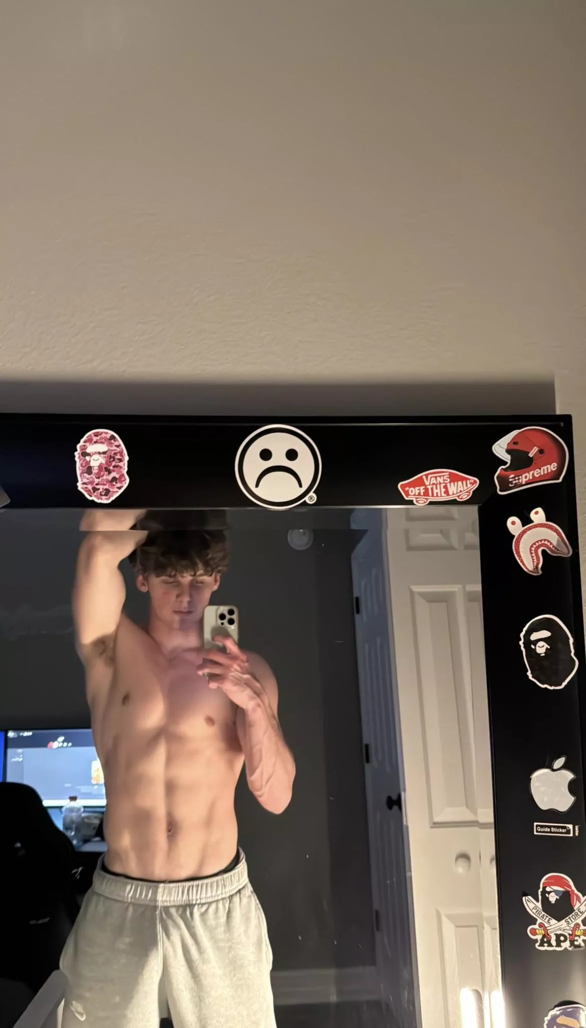 worship my pits 💸 posted by No_Astronaut_8733