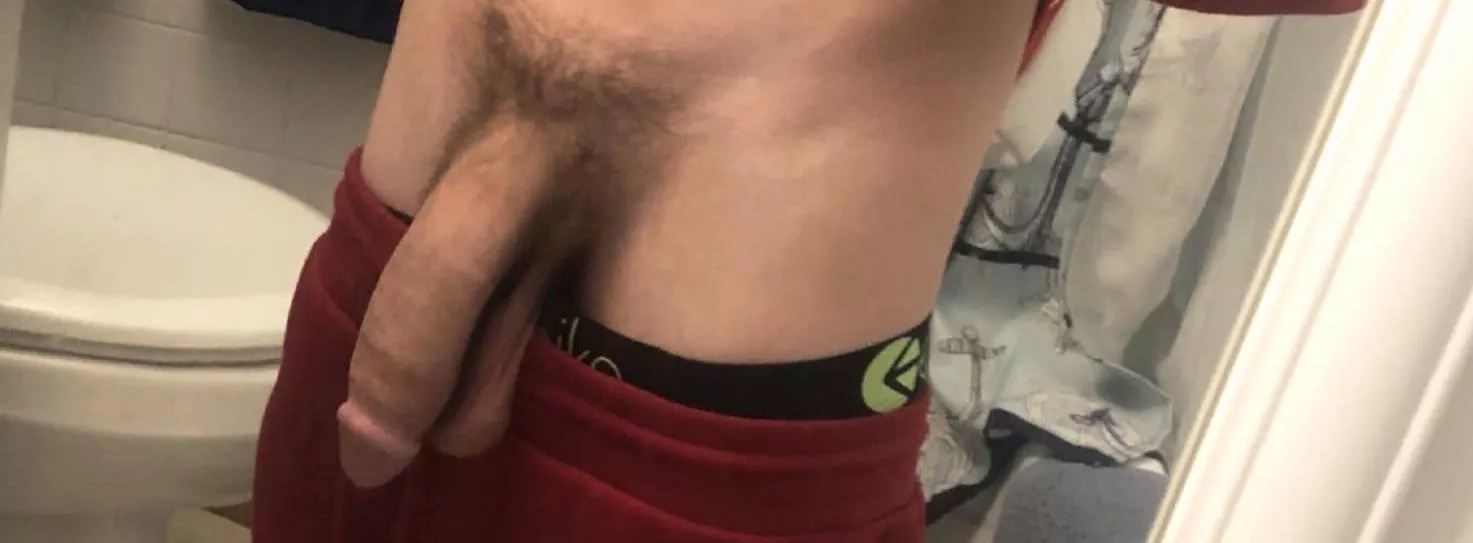 21, add when you are over 20 hot and do FaceTime on snap kerem0000000 posted by Hung0-0