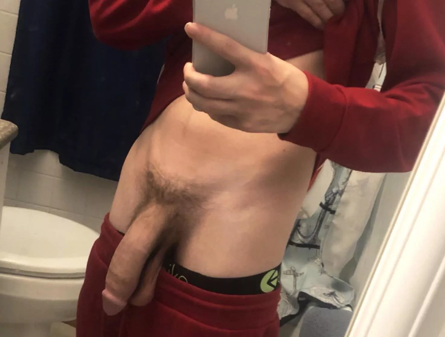 21, add when you are over 20 hot and do FaceTime on snap kerem0000000 posted by Hung0-0