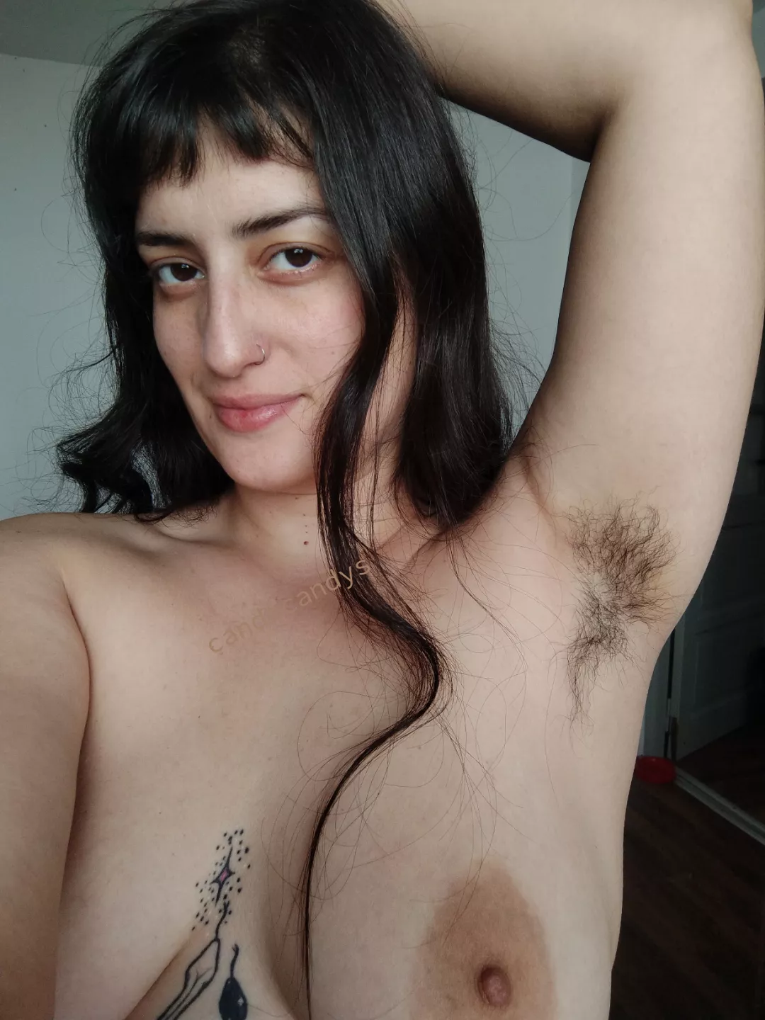 A whole year without shave them, I think I look sexier than ever   posted by candecandys