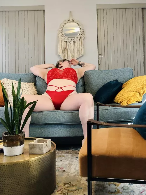 Alllll alone in my Airbnb 😜 by PLANTSN0TPE0PLE