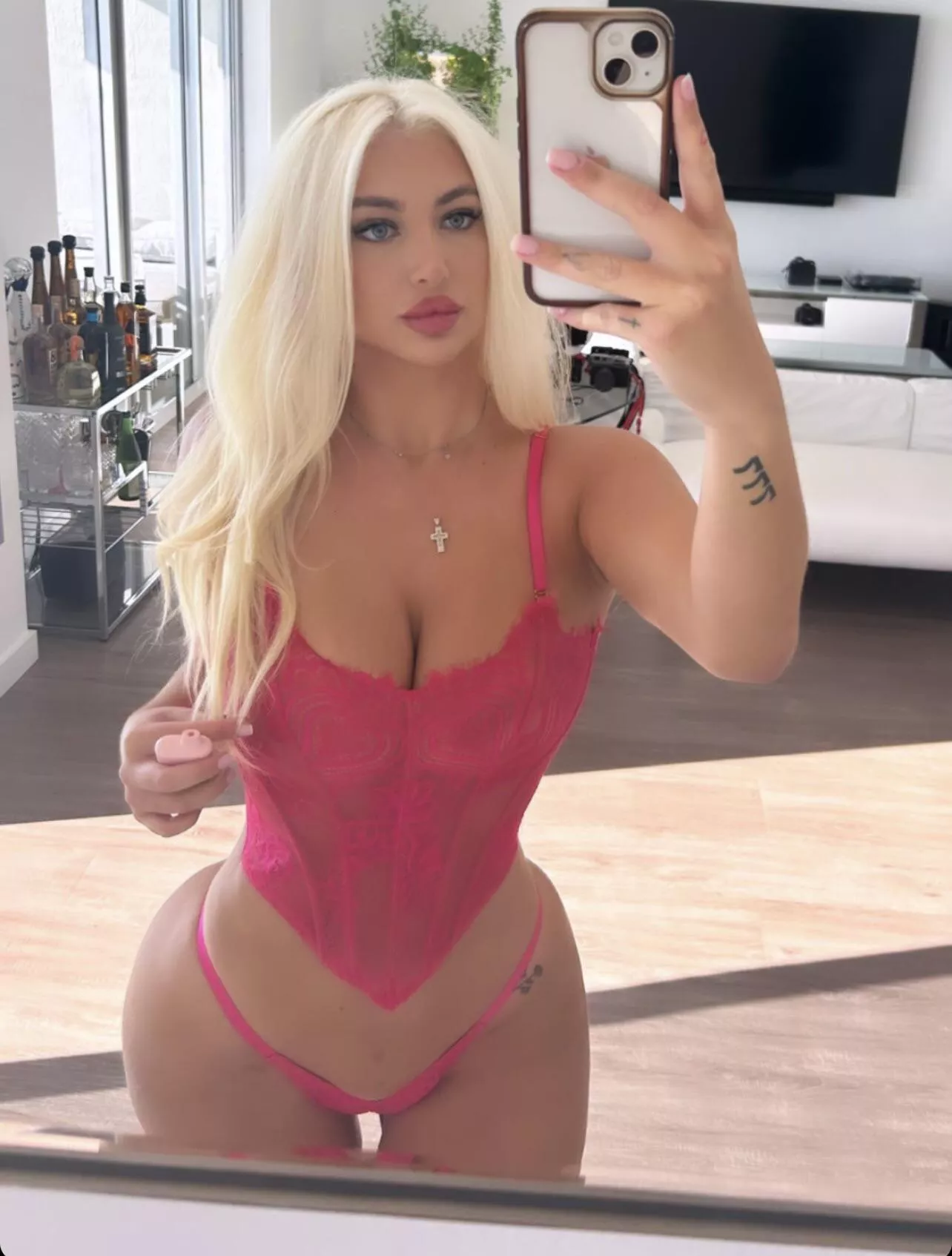 Am I your type ?  posted by Zealousideal-Use-469