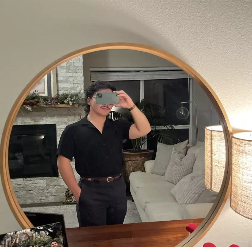 Any love for short Latinos? - 5’1/154.94 cm posted by Adrianbrown_OF