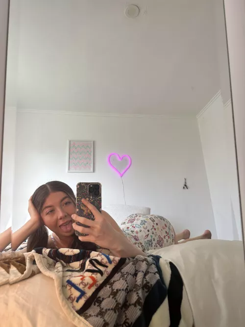 Can I get a facefull of your load? by ConcertGlittering889