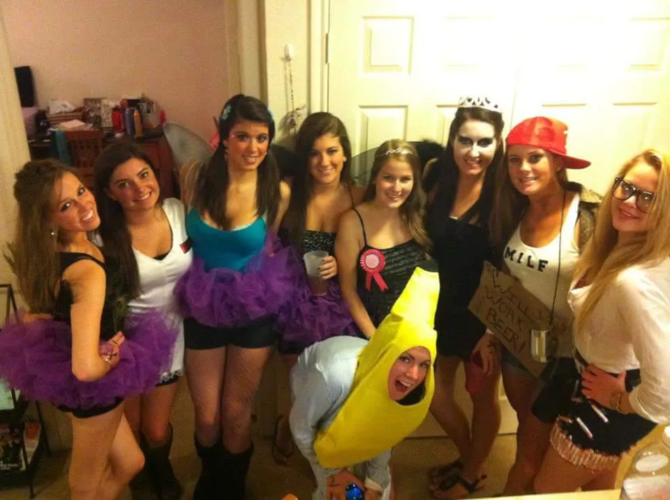 Costume Cuties posted by tway15881