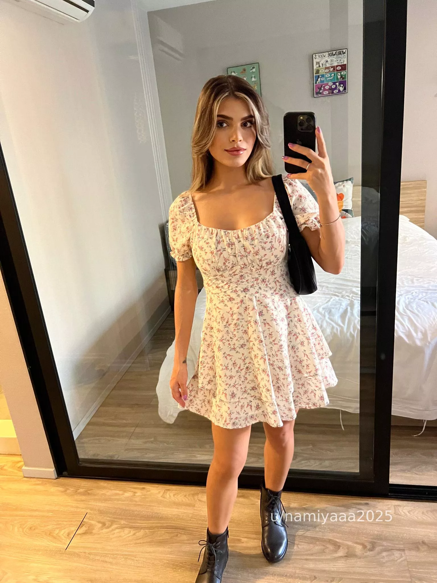 Cute brunette next door vibes posted by namiyaaa2025