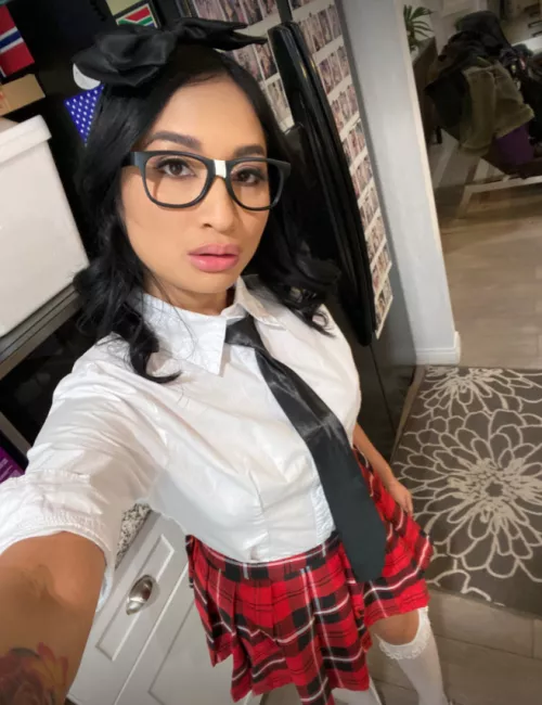 Feel free to teach me lesson 😛 by HienAskew