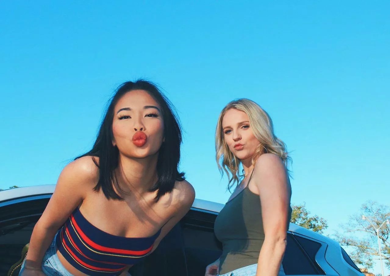 full lips posted by AbnormallySubtle