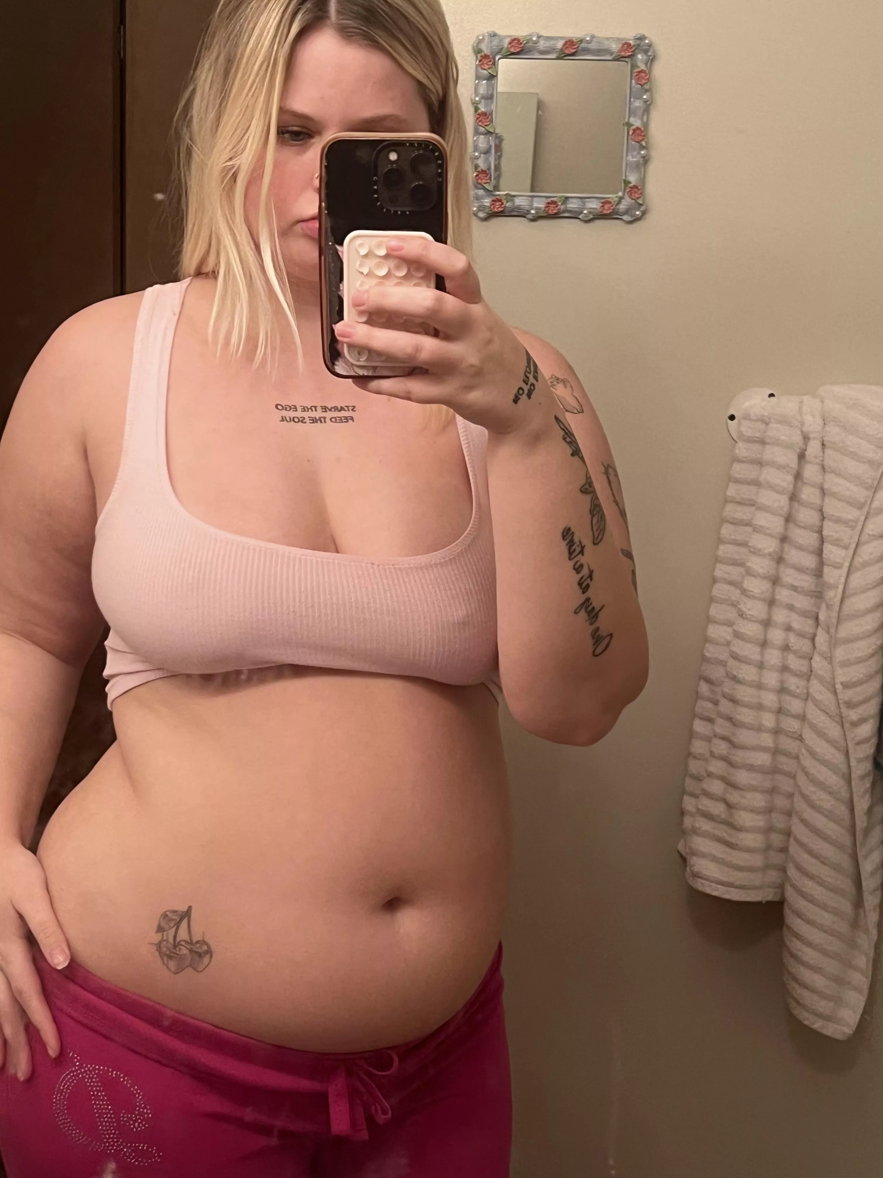 Growing out of my clothes posted by wispy_girlwa