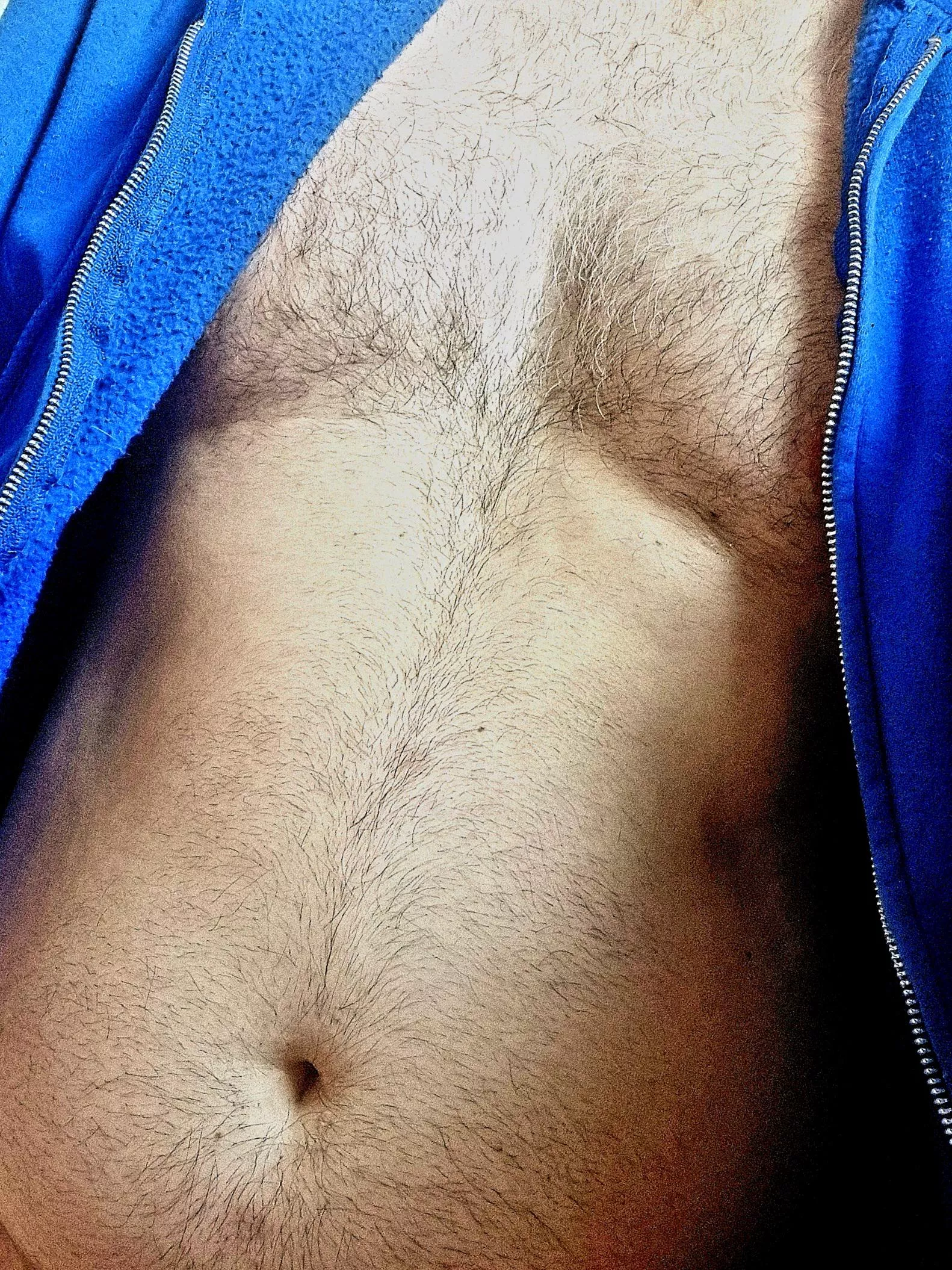 Had to shave belly and chest; finally visible again after 5 weeks ;-) posted by ParkingSpiritual6374