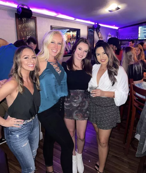 Happy hour time  by eazyknight