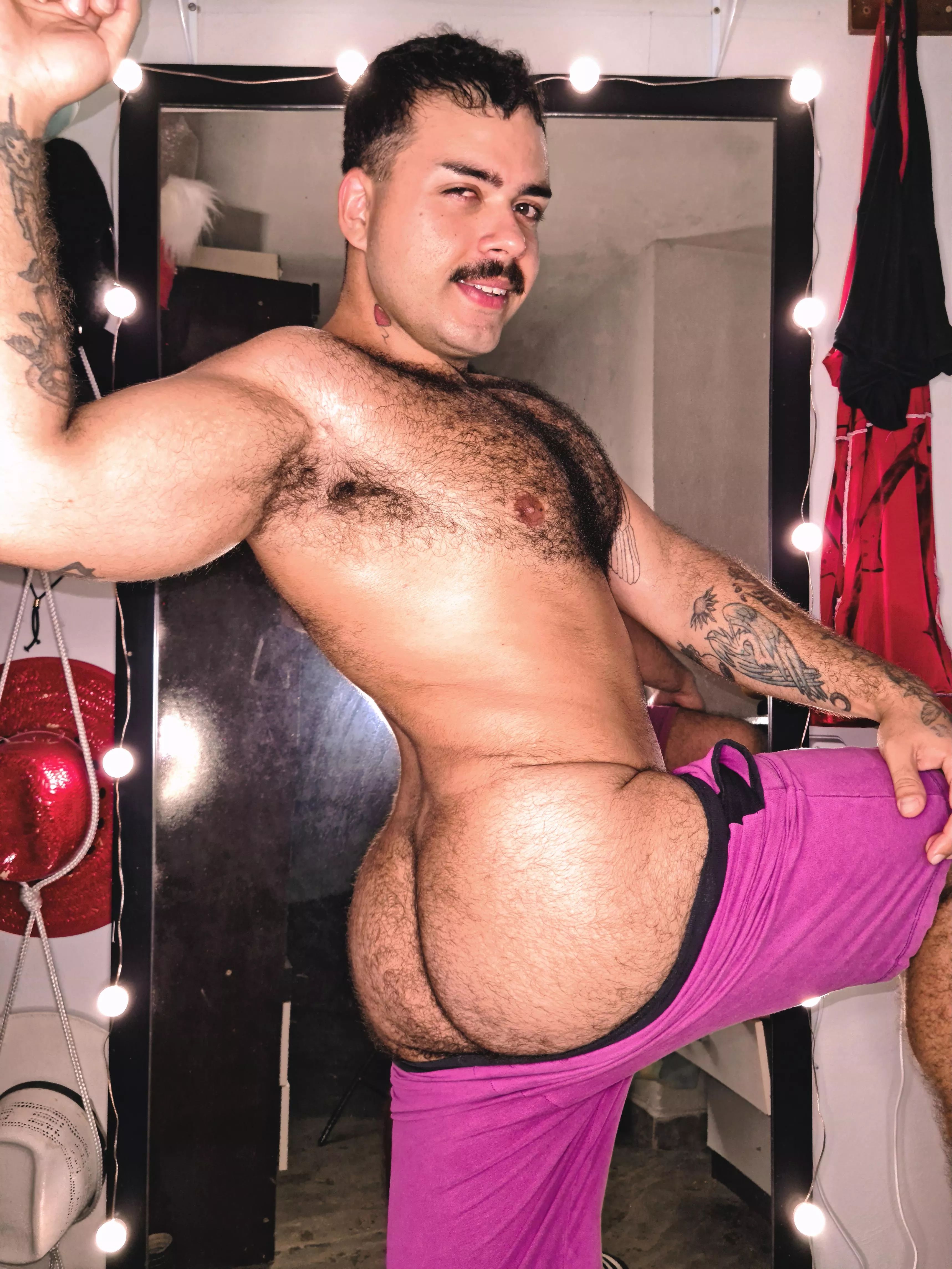 How bout that? posted by mrlevadao