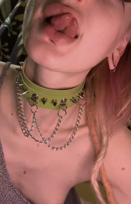 I love how cold the metal is by _nicepunk_