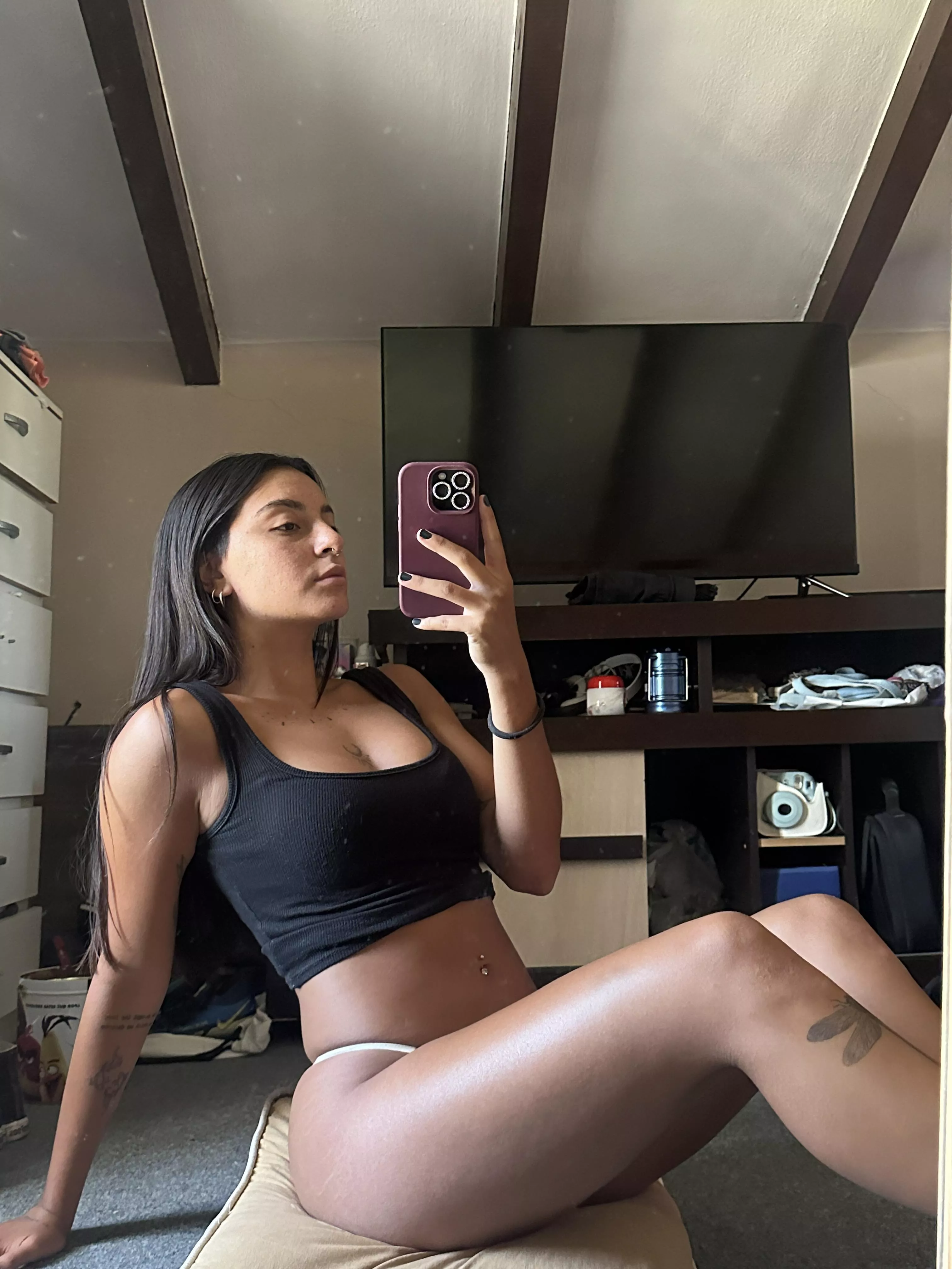  I love it when people look at me and touch their married cock  posted by Jwright0291