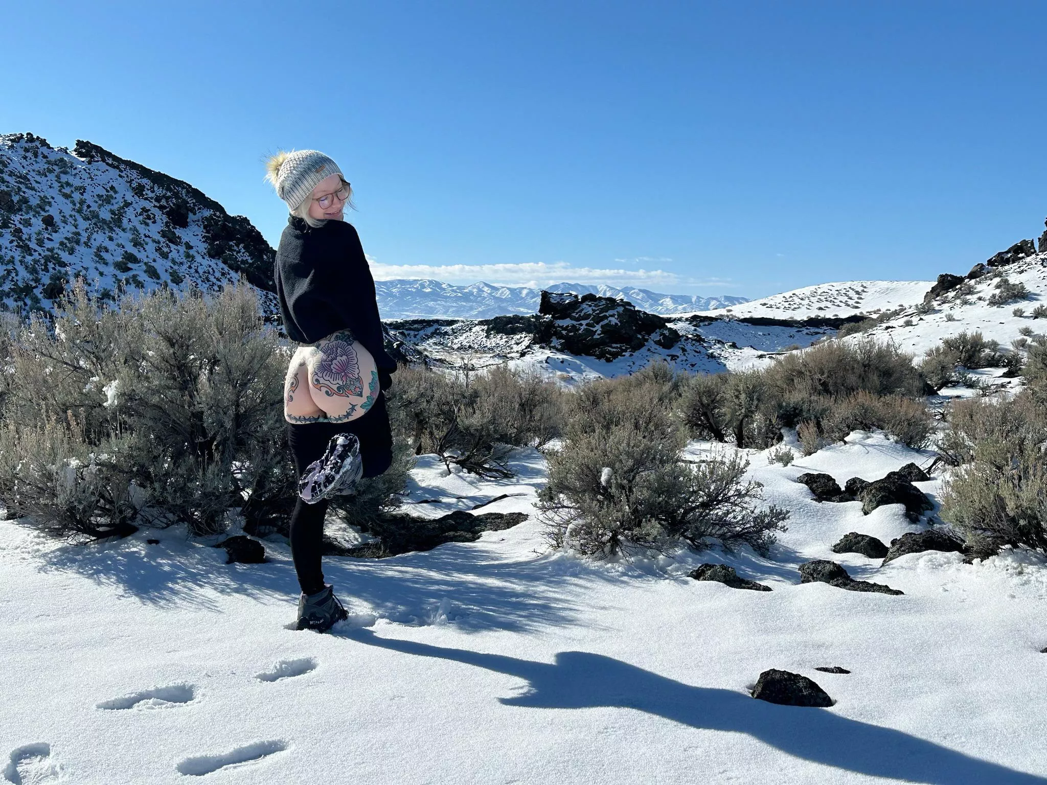 I’d love to go for a hike & get lost together  posted by CarpetbagFishpaste