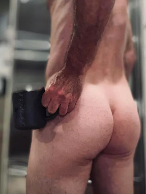 I’d make you coffee, butt… ah what the hell, I’ll make you coffee. Happy hump day!  by timmyblur