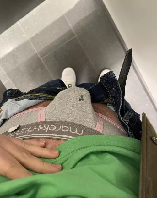 I’m leaking 👉🏻👈🏻 by Calm-Shift1944