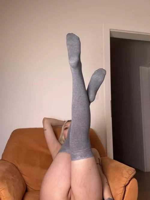 imagine this legs on your shoulders daddy by Lit1le_kitty