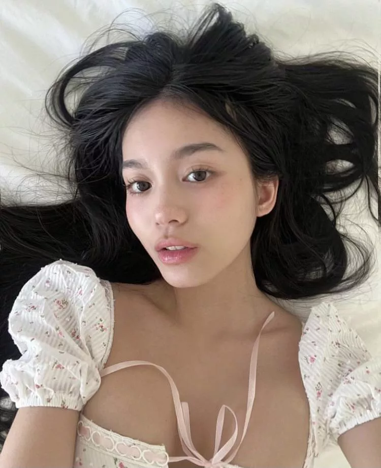 is she ur type?  posted by devilndaisies