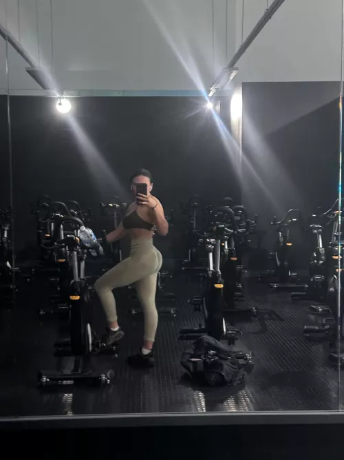 leg day every dayyyy by nicolealewis12