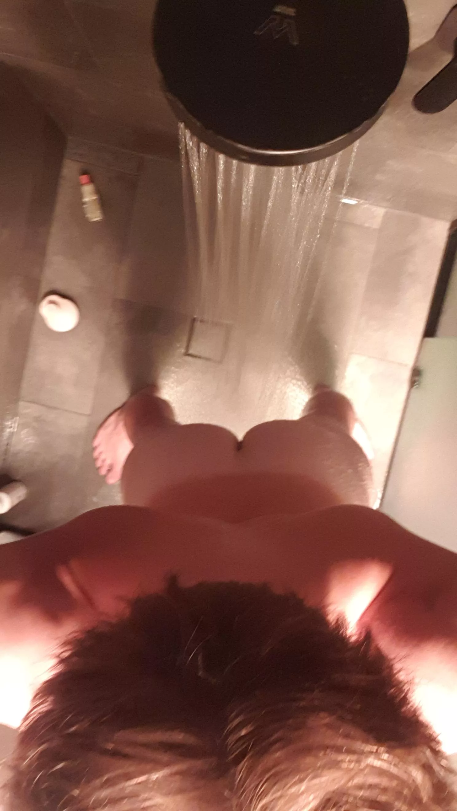 Looking for a very hung man to fuck my young ass in a public shower add darius_3329  posted by Wide-Definition1812