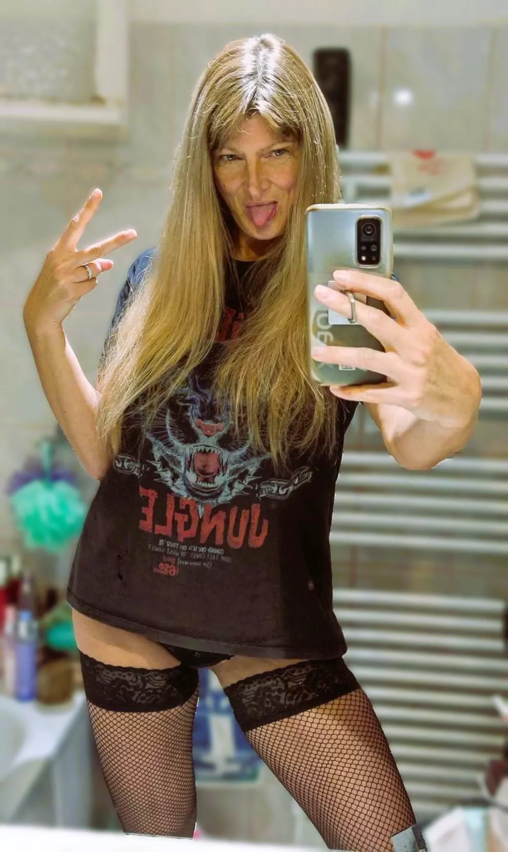 My first contribution on GoneErotic ! posted by Cassandra-Lust