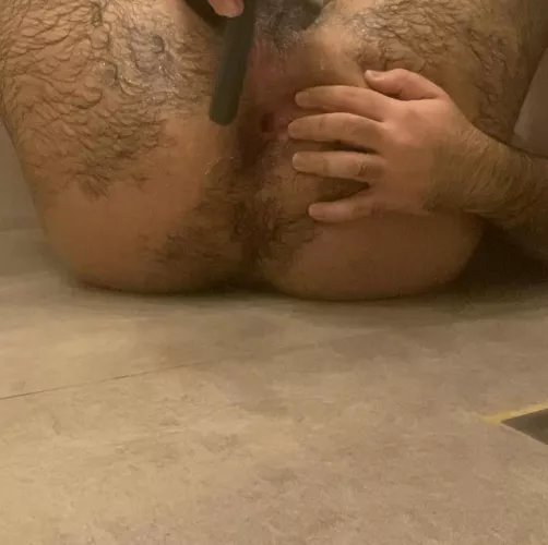 Noone wants to fuck my hairy ass :) by dabiggest4L21