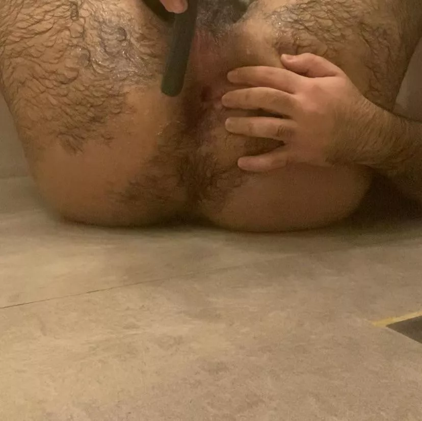 Noone wants to fuck my hairy ass :) posted by dabiggest4L21