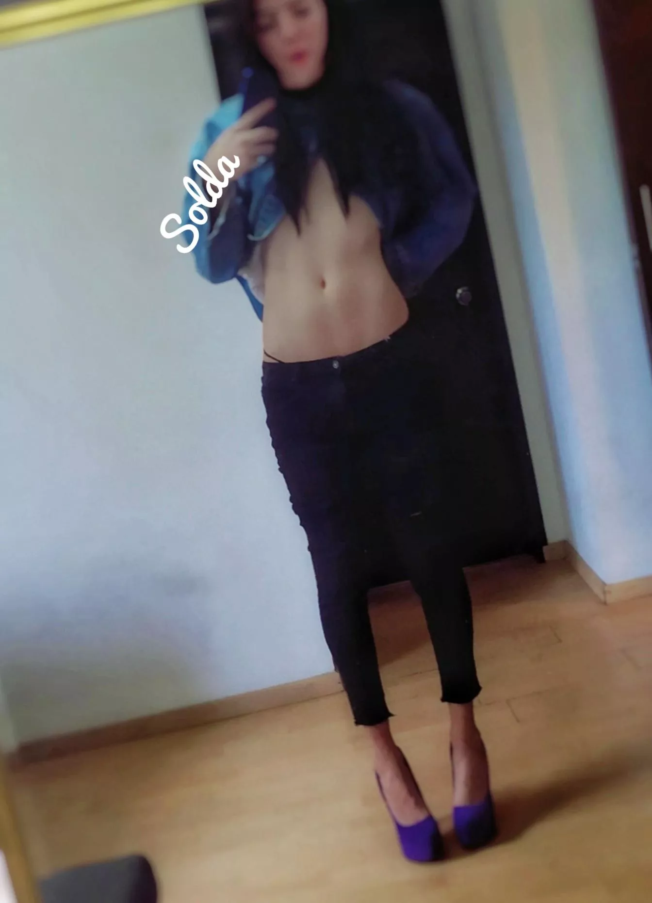 Open shirt shows my flat belly (oc) f 28  posted by soldaderyan