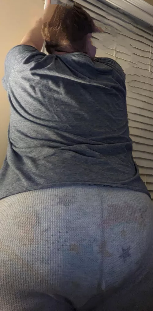 Poofy poofy pants by Light_offer