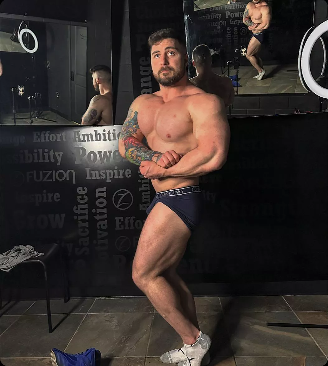 Probably one of my best poses posted by Averagejoe_fit