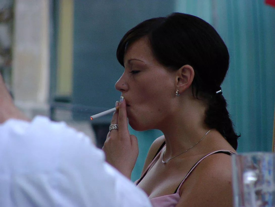 Sexy drag  posted by Overall_Medicine9686