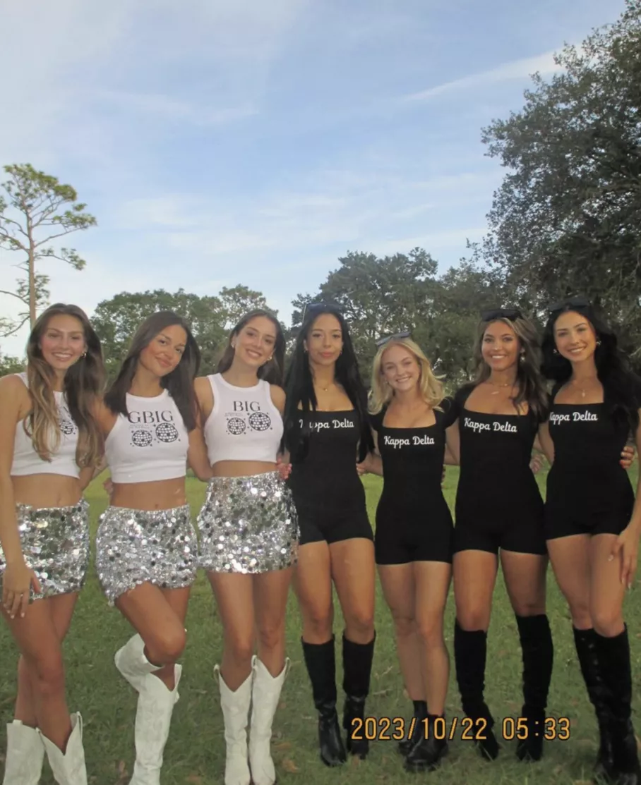 Sorority girls posted by Worldly-Pin-4668