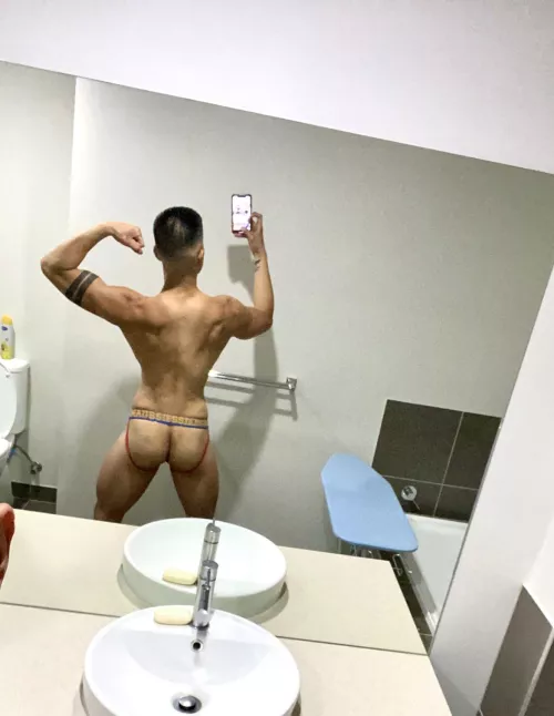 These jocks really shape my ass by jayyyemmm