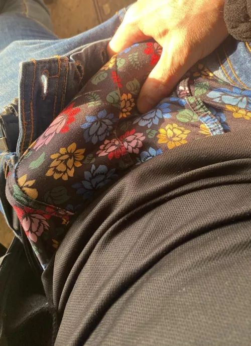 Too tight in them jeans  by DiscreetFreaks