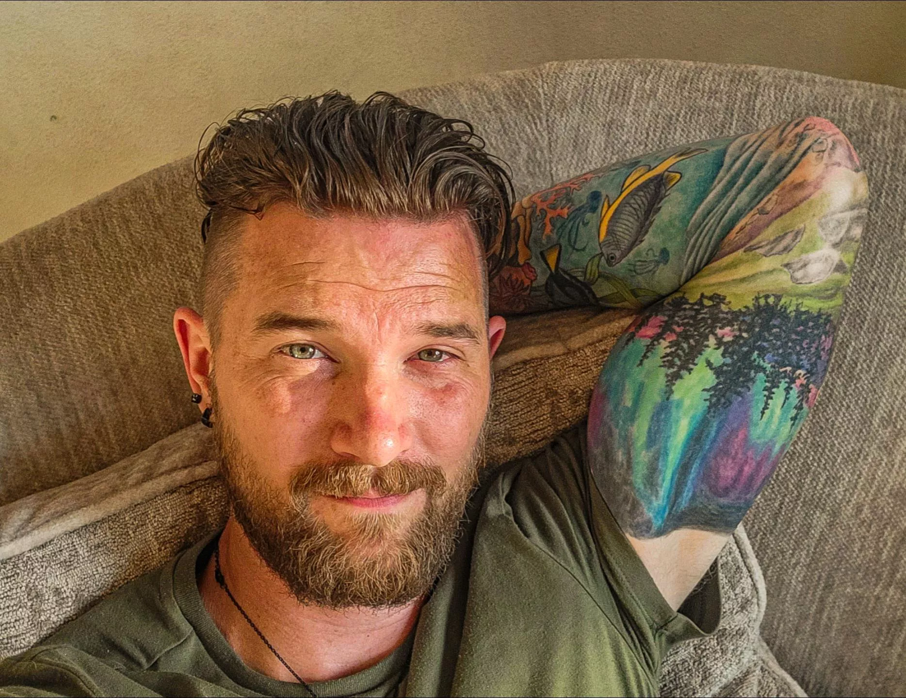 Top 3 favorite pics posted by an-ordinary-gent