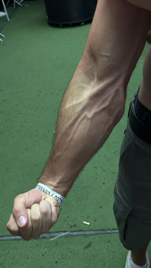 What's the first word you think of when you see my body by Elegant_Reality_2028