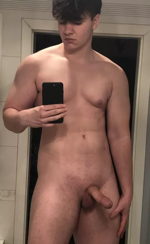 Who’s down for some young dick by dickyyy46v2