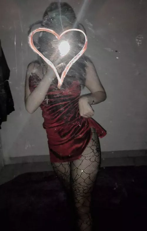 19 yo teen at your service :3 by annie00021