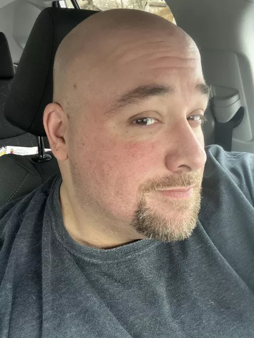 45 yo southern bear... free hugs and cuddles! by appalachiangaymer