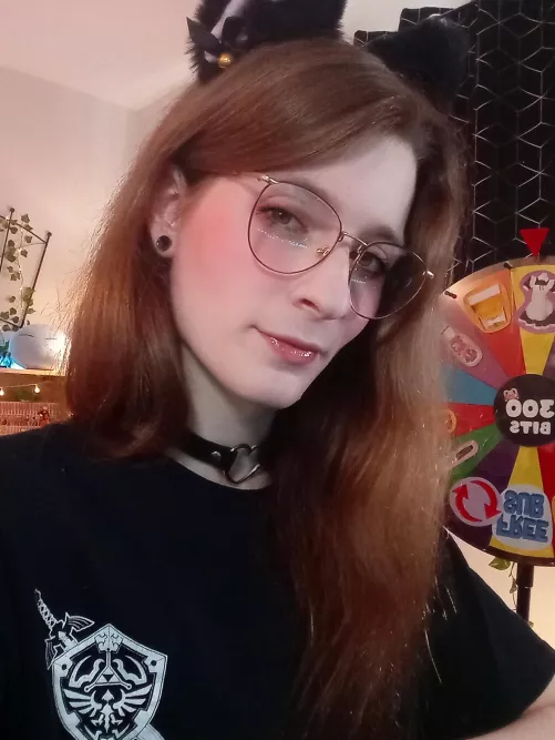 Any tips to look more feminine? 😳💖 by Rebi_Senpai