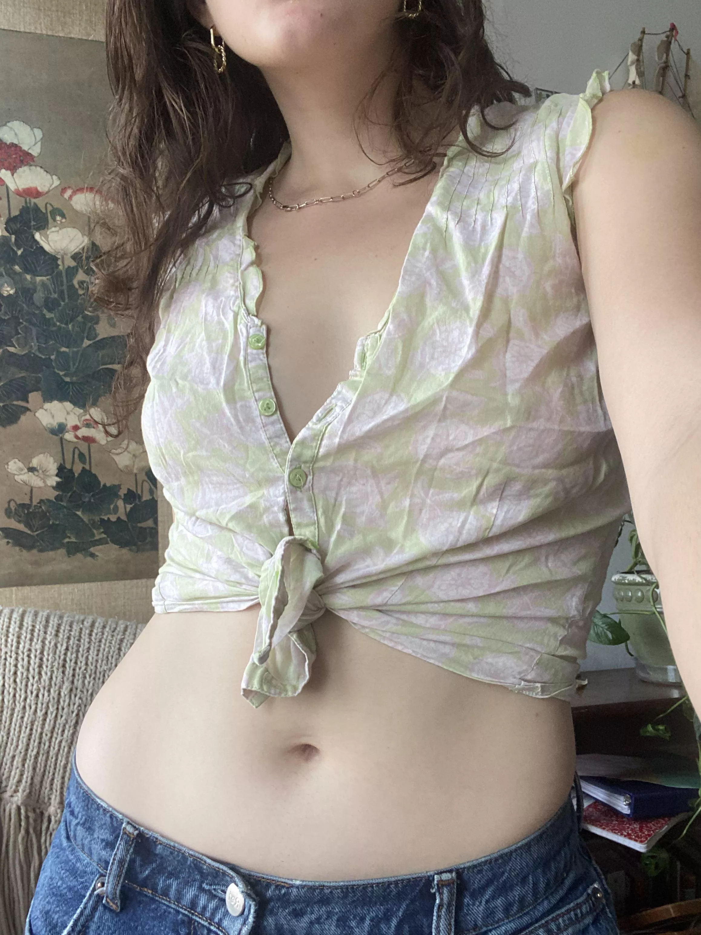 Crop tops for life 😇😇 posted by OFbbAria