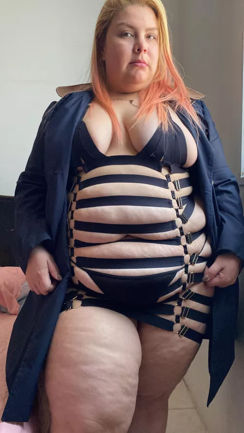 Do I look sexy to you? by catalina_cataline